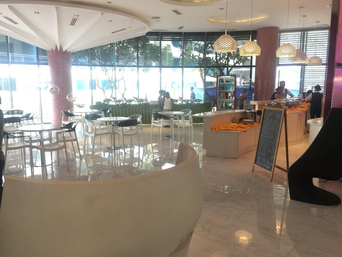 Azure Urban Resort Res. Paranaque City Eksteriør bilde