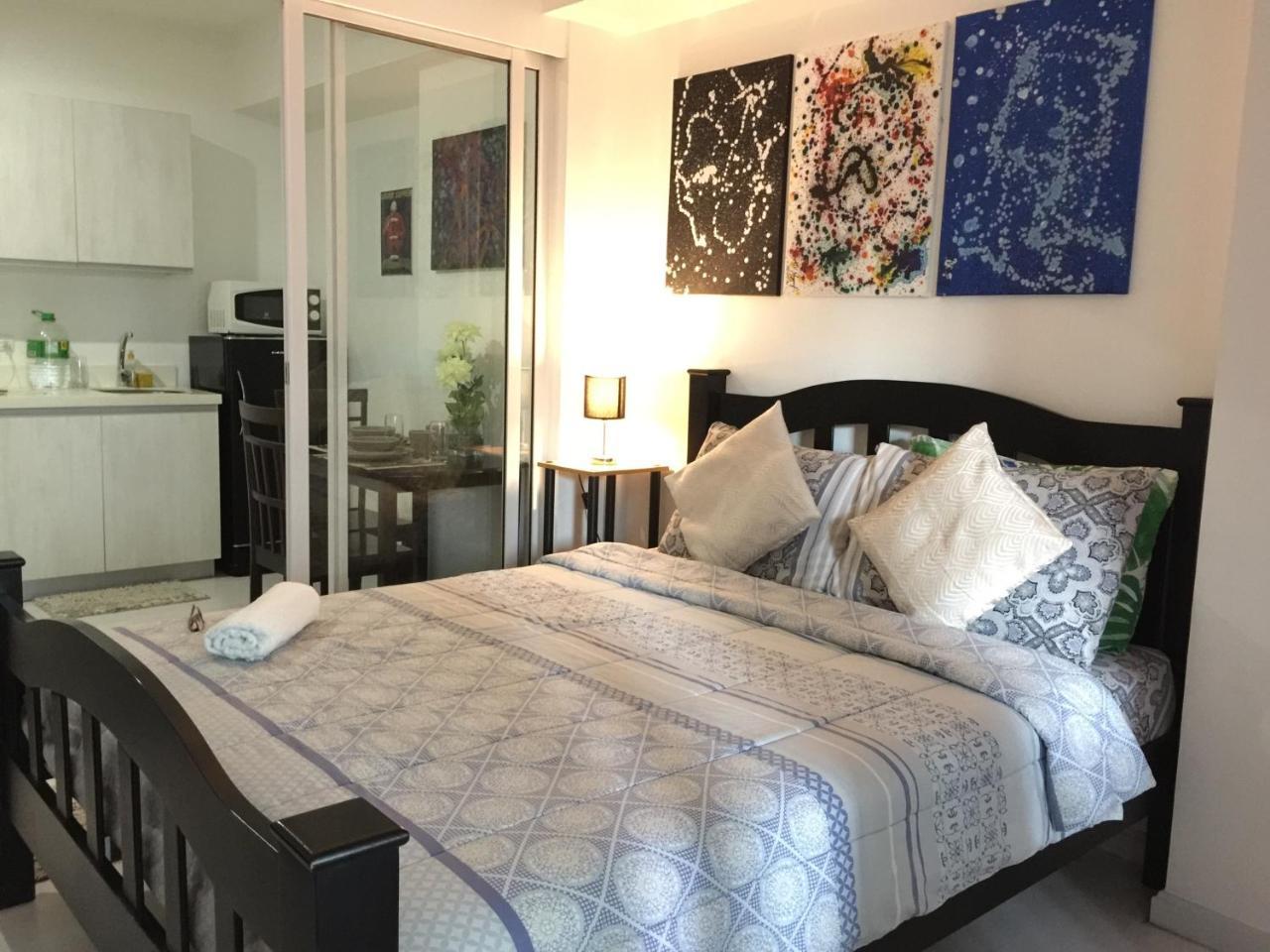 Azure Urban Resort Res. Paranaque City Eksteriør bilde
